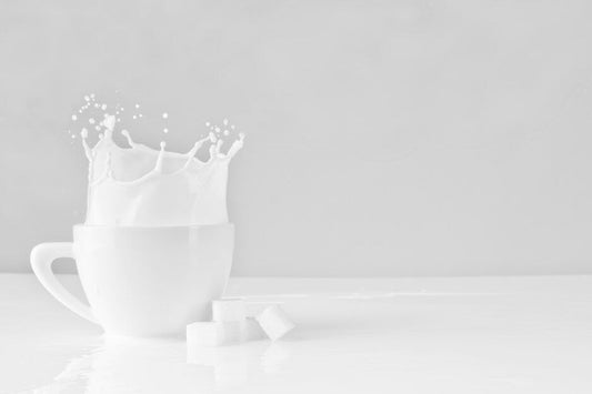 賞味期限切れの牛乳は飲める？いつまで？未開封時の日数や注意点を解説