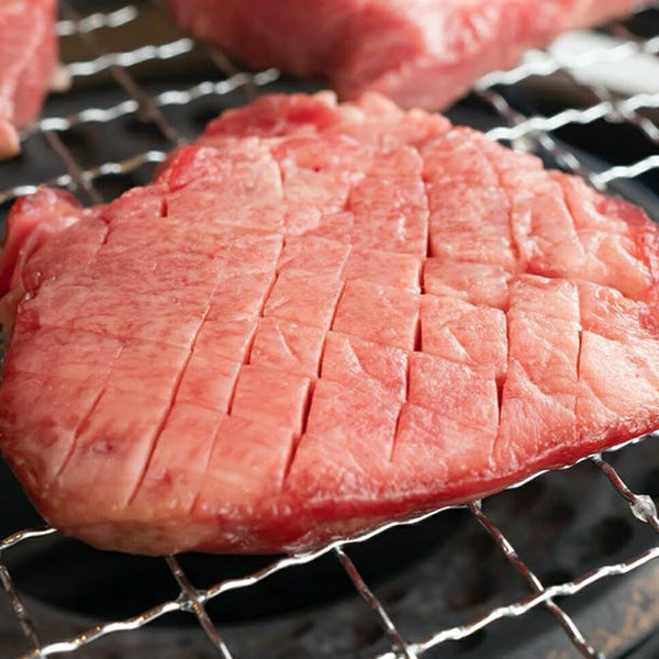 「極厚牛タンステーキ」