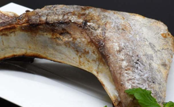 「マグロのカマ（2～3個）」