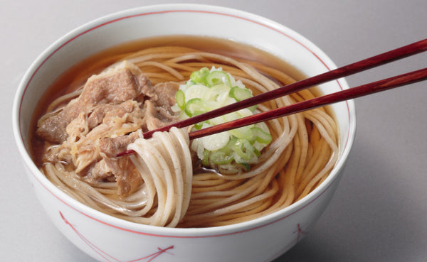 テーブルマーク「石臼挽き肉そば」