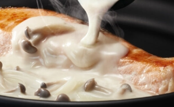 ハウス食品「The Creamy サーモンで作るクリーム煮用ソース」