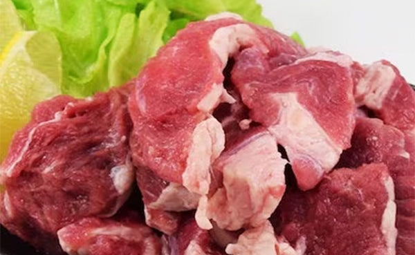 「赤身たっぷり牛すじ肉」