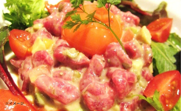 「桜（馬肉）ユッケ タレ付き」