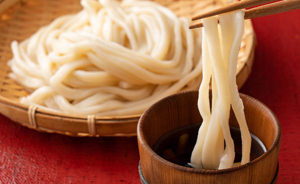 「讃岐生うどん（極太麺）つゆ付き」