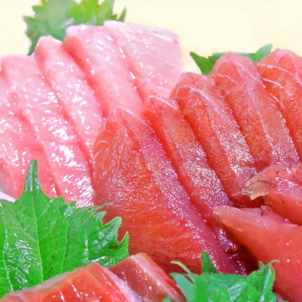 「本マグロ食べ比べ（中トロ300g+赤身300g）」