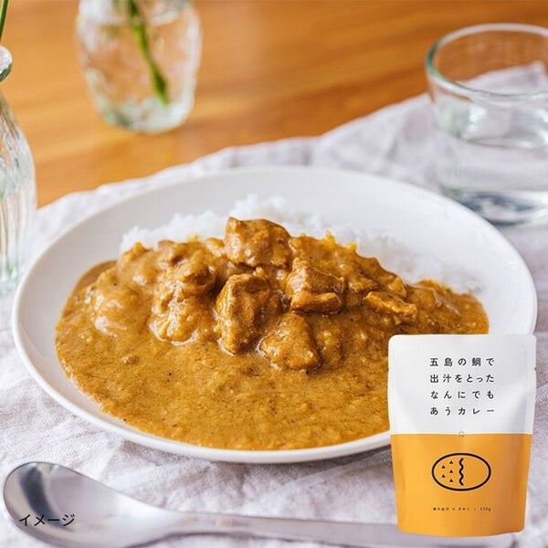 「レトルトカレー3食と魚沼産コシヒカリ2合のセット」